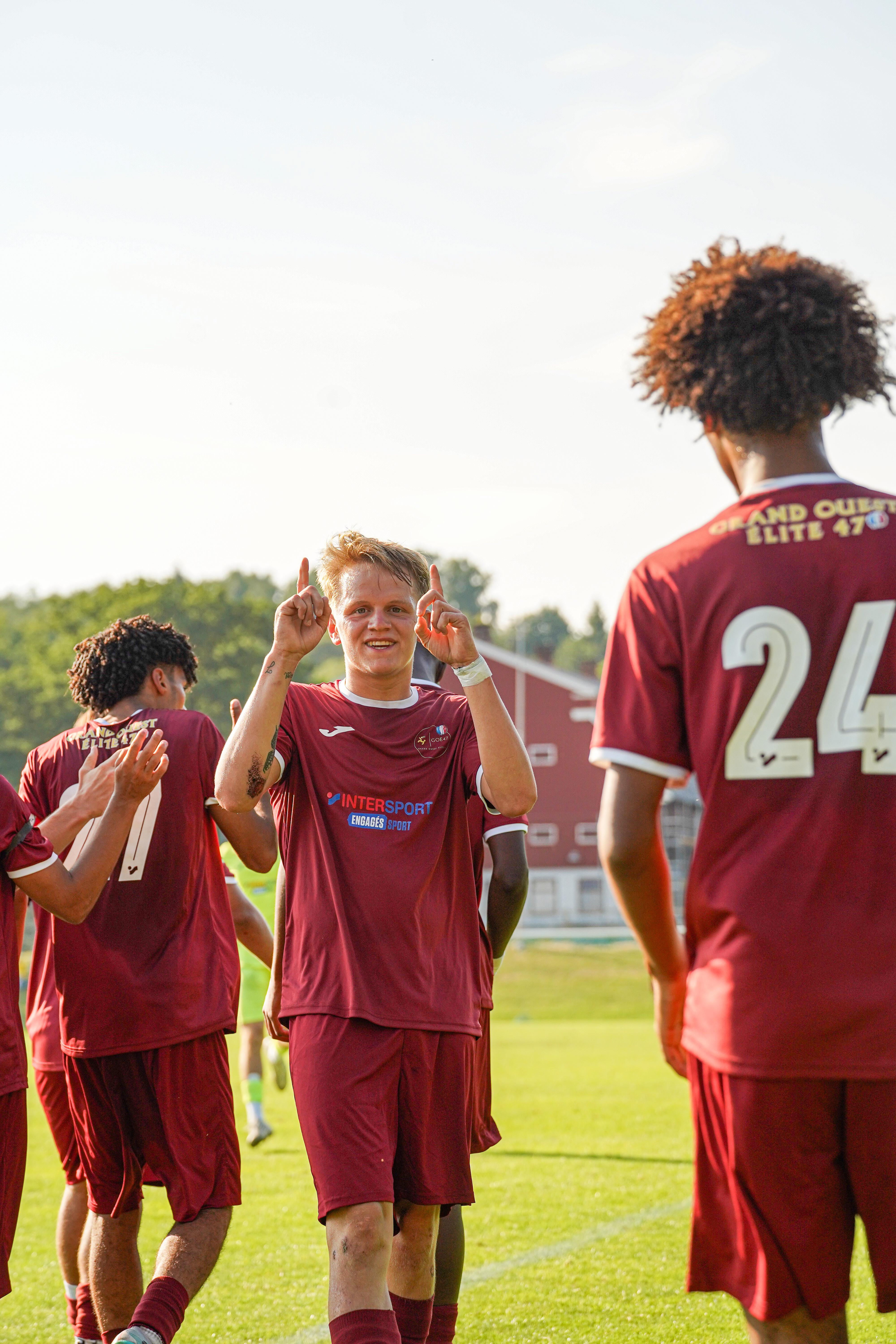 Gothia Cup 2026 – GOE47 – célébration d'un but, doigts pointés vers le ciel